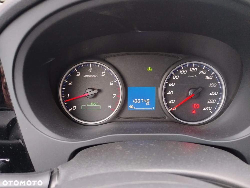 Mitsubishi Outlander 2.0 Invite + 2WD - 13