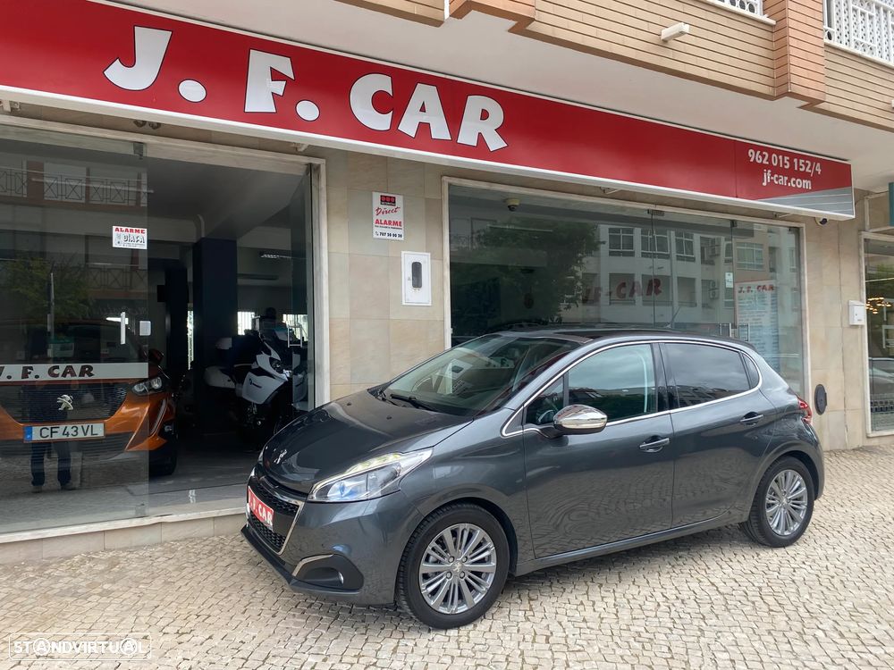 Peugeot 208 PureTech 110 Stop & Start Allure - 1