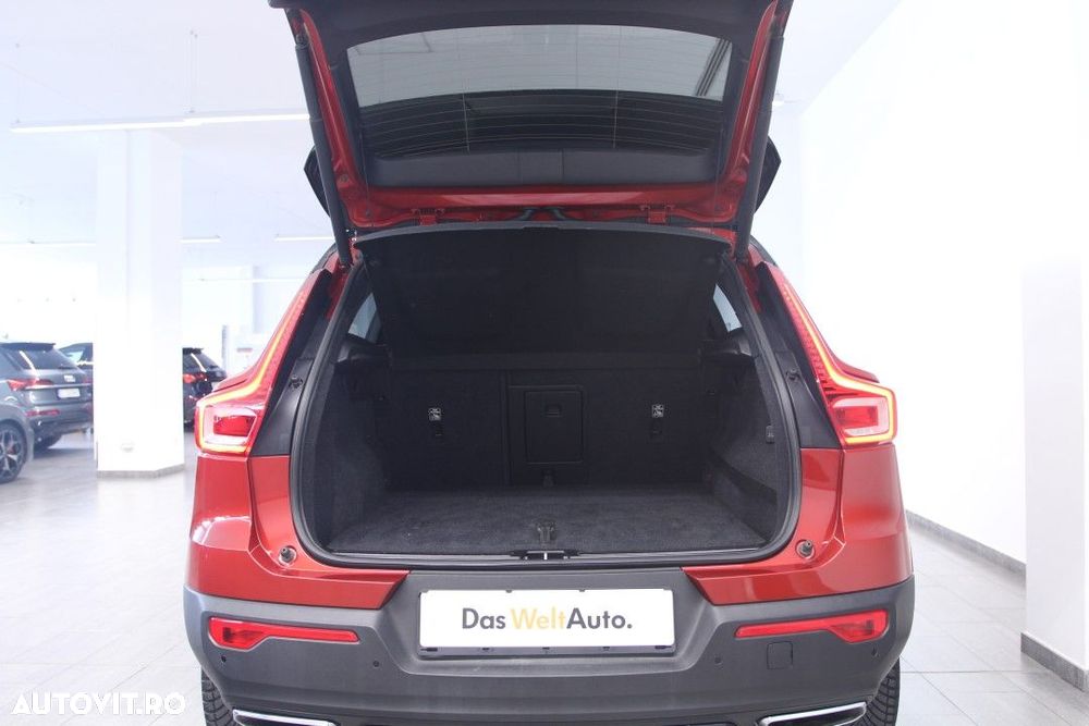 Volvo XC 40 T4 AWD R-Design - 33
