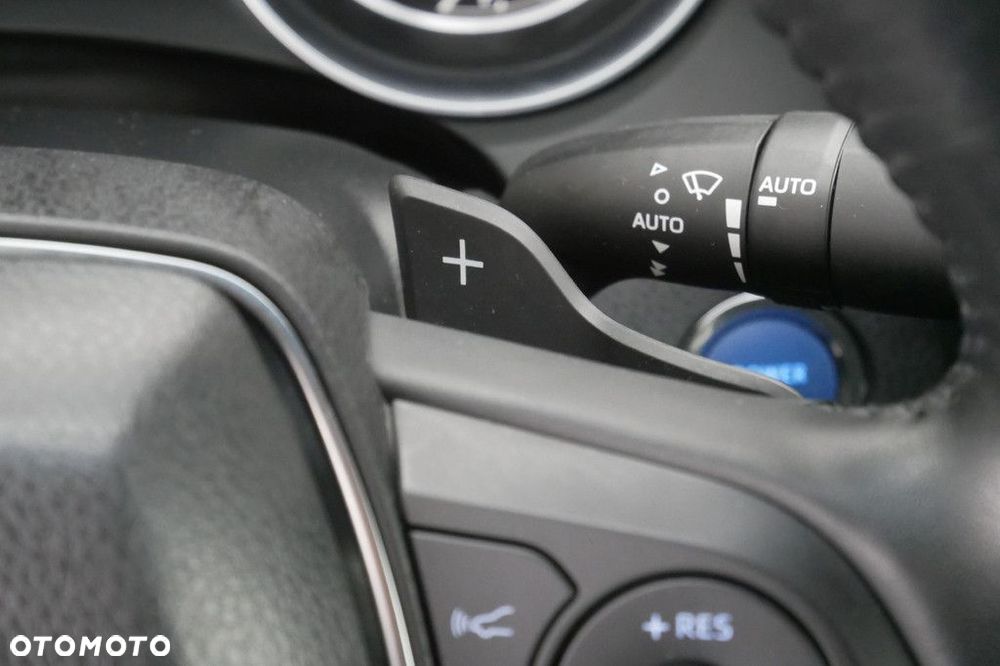 Toyota Camry 2.5 Hybrid Executive CVT - 28