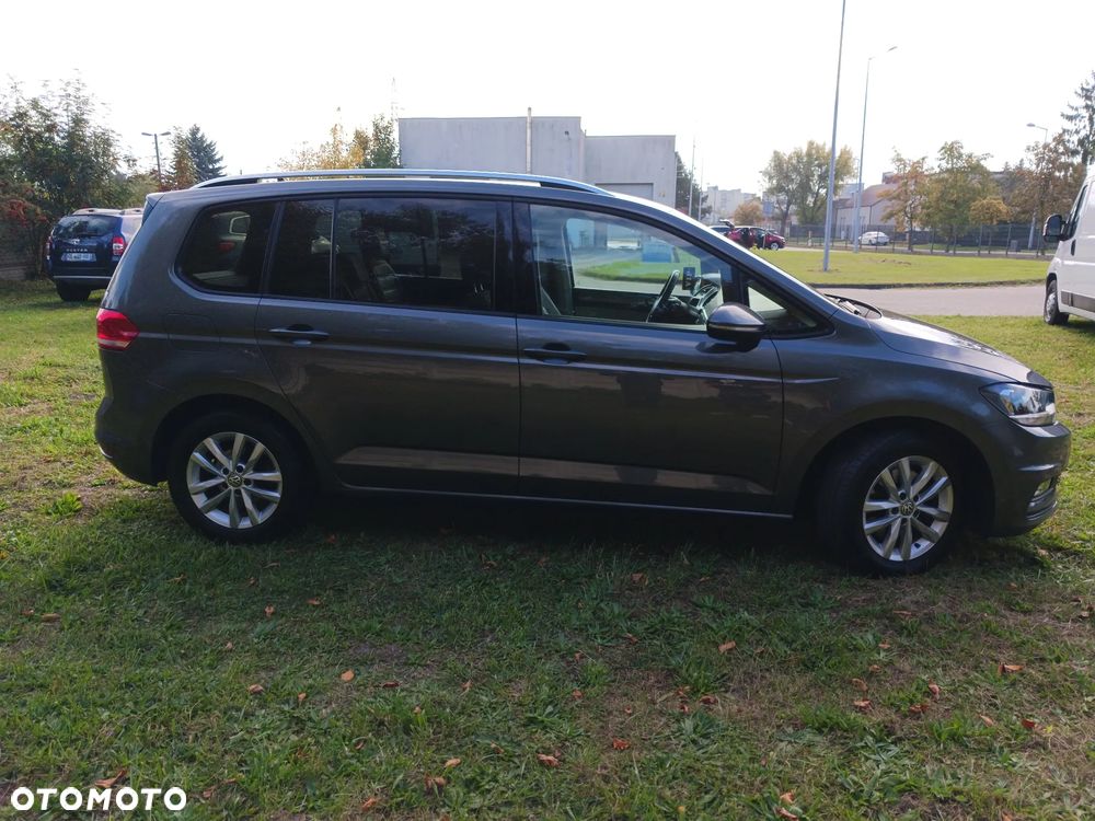 Volkswagen Touran 2016 photo 5