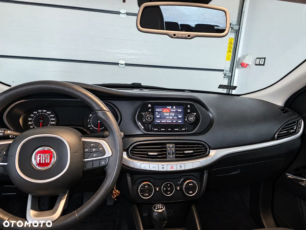 Fiat Tipo 1.4 16v Lounge EU6d - 7
