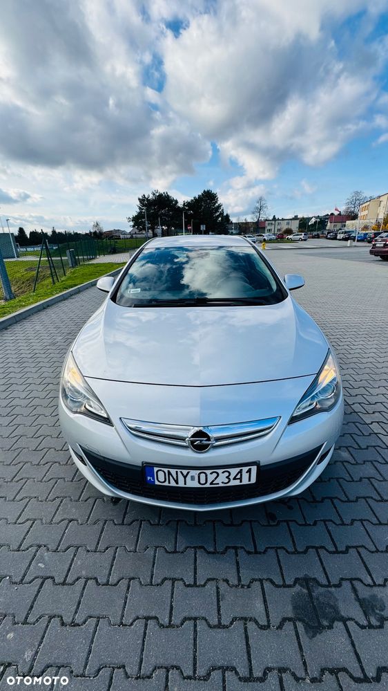 Opel Astra 2.0 CDTI ecoFLEX Start/Stop - 2