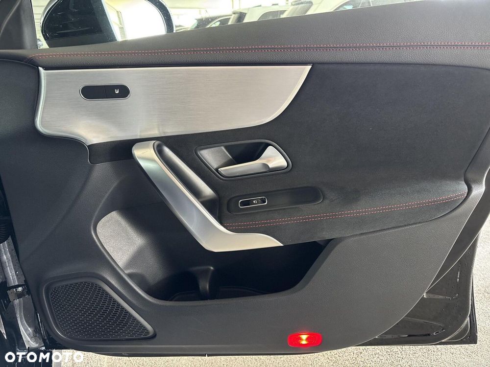 Mercedes-Benz CLA - 19