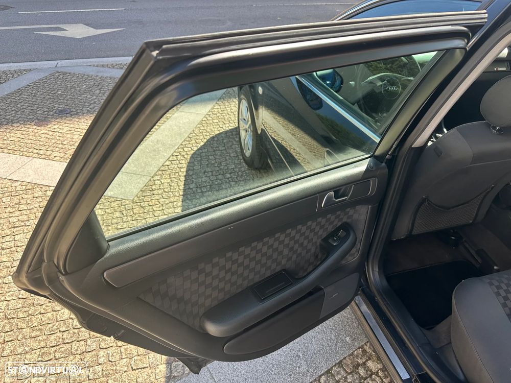 Audi A6 Avant 2.5 TDI V6 - 16