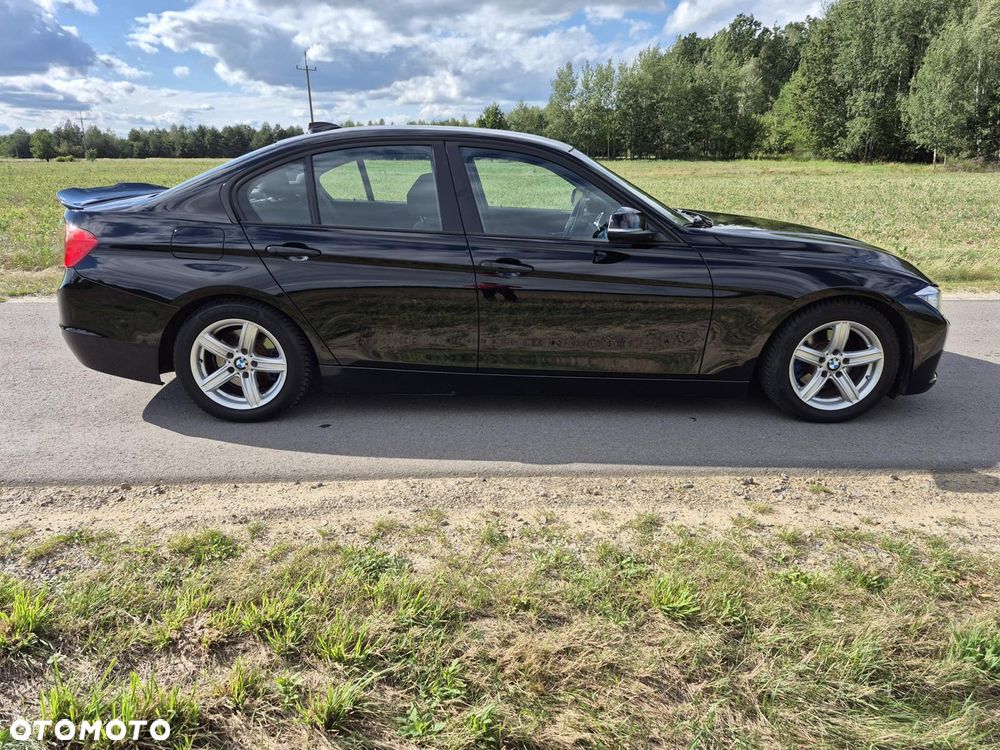 BMW Seria 3 318d DPF - 4