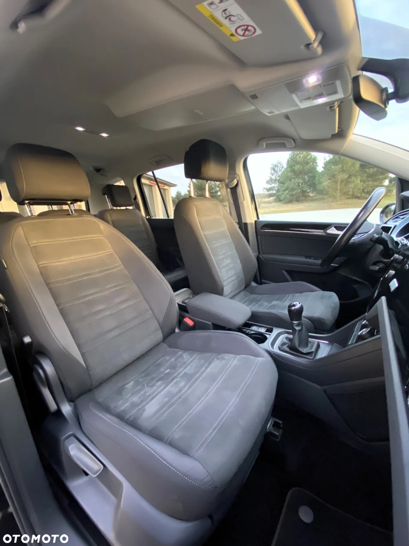 Volkswagen Touran 1.4 TSI BMT Highline - 16