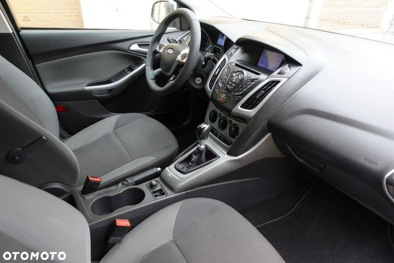 Ford Focus - 11