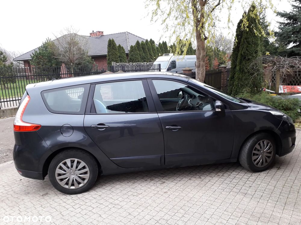 Renault Grand Scenic Gr 1.9 dCi Emotion - 4