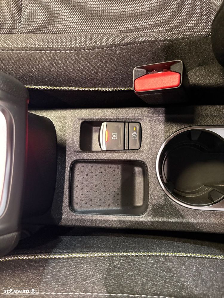 Renault Captur 1.0 TCe Techno Bi-Fuel - 40