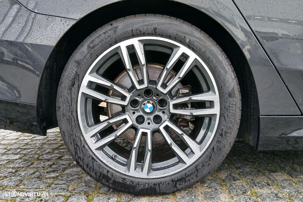 BMW 520 d Pack Desportivo M Pro - 5