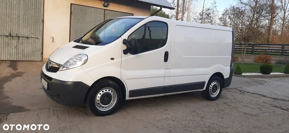 Opel Vivaro - 1