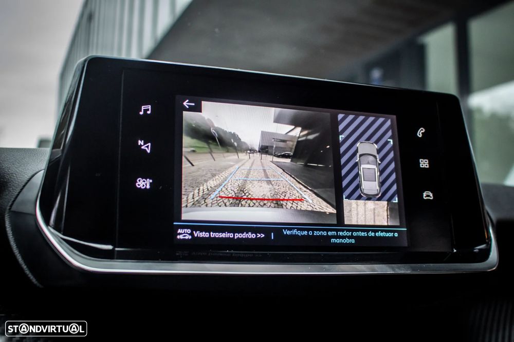 Peugeot e-2008 Allure - 45