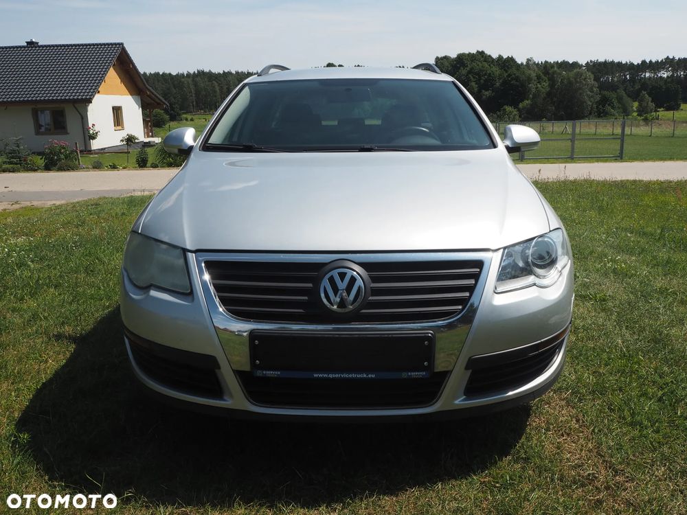 Volkswagen Passat 2.0 TDI Individual - 10