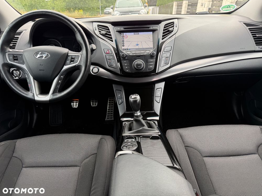 Hyundai i40 Kombi 1.7 CRDi Premium - 8