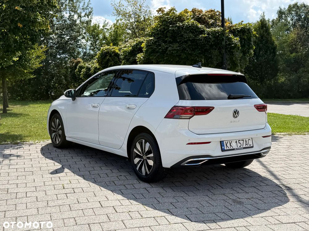 Volkswagen Golf - 11