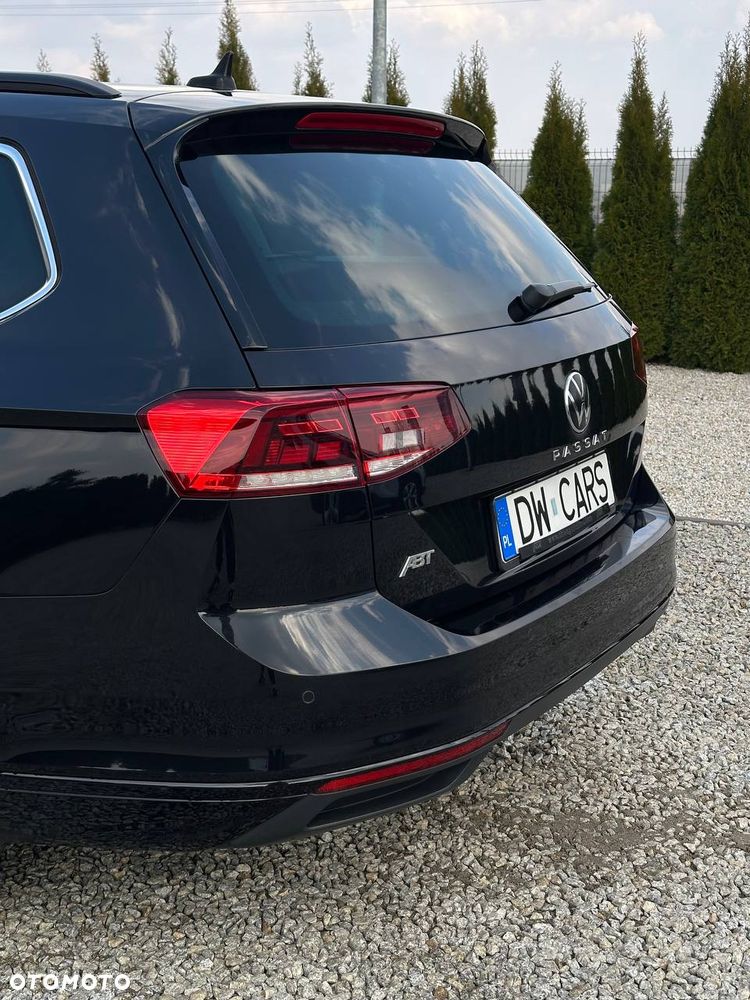 Volkswagen Passat - 19