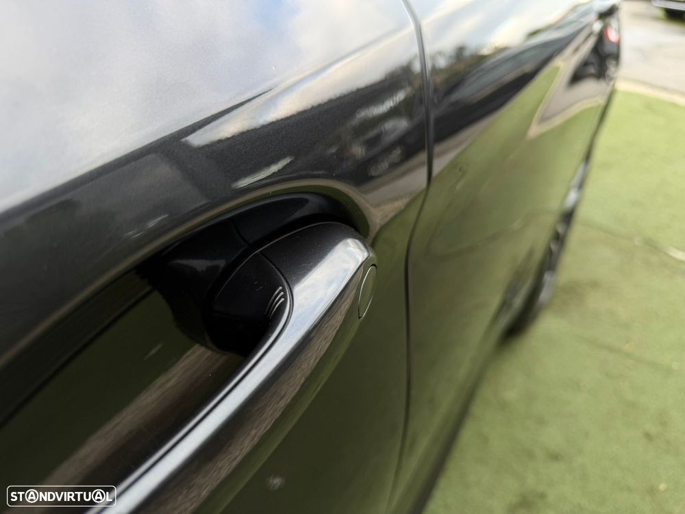 BMW 530 e Pack Desportivo M - 7