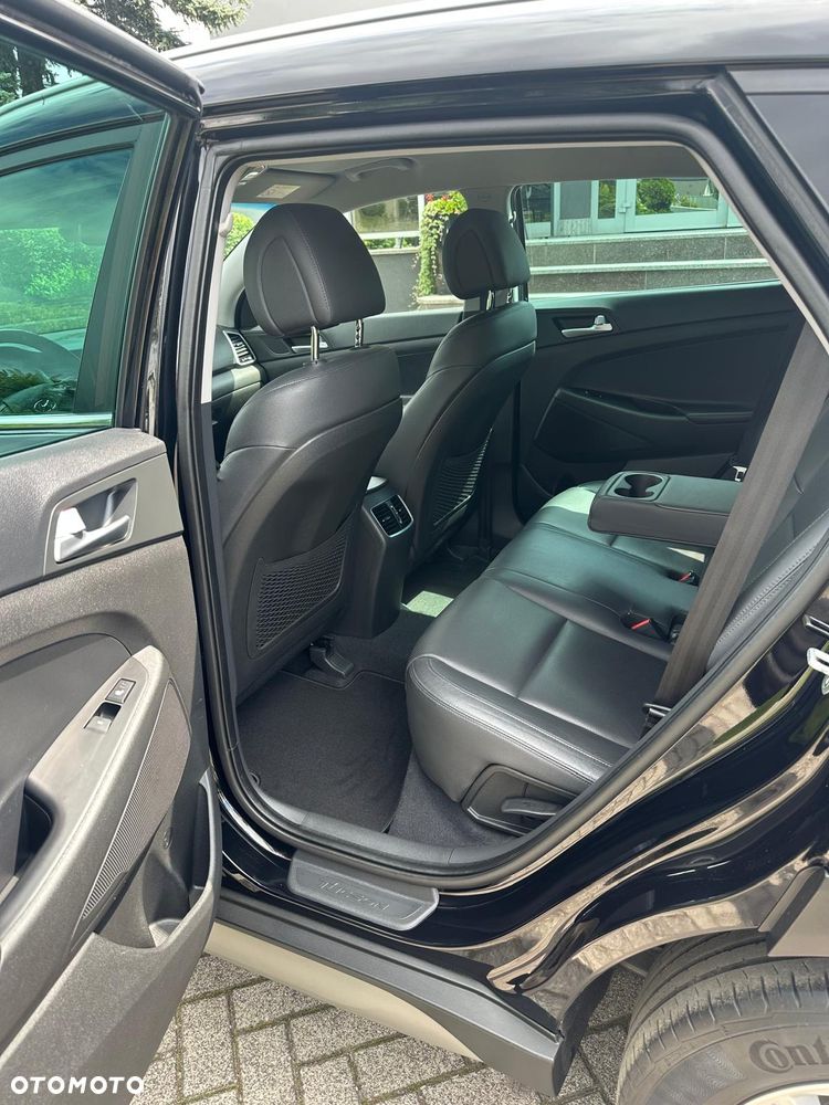 Hyundai Tucson 1.6 GDI BlueDrive Design 2WD - 18