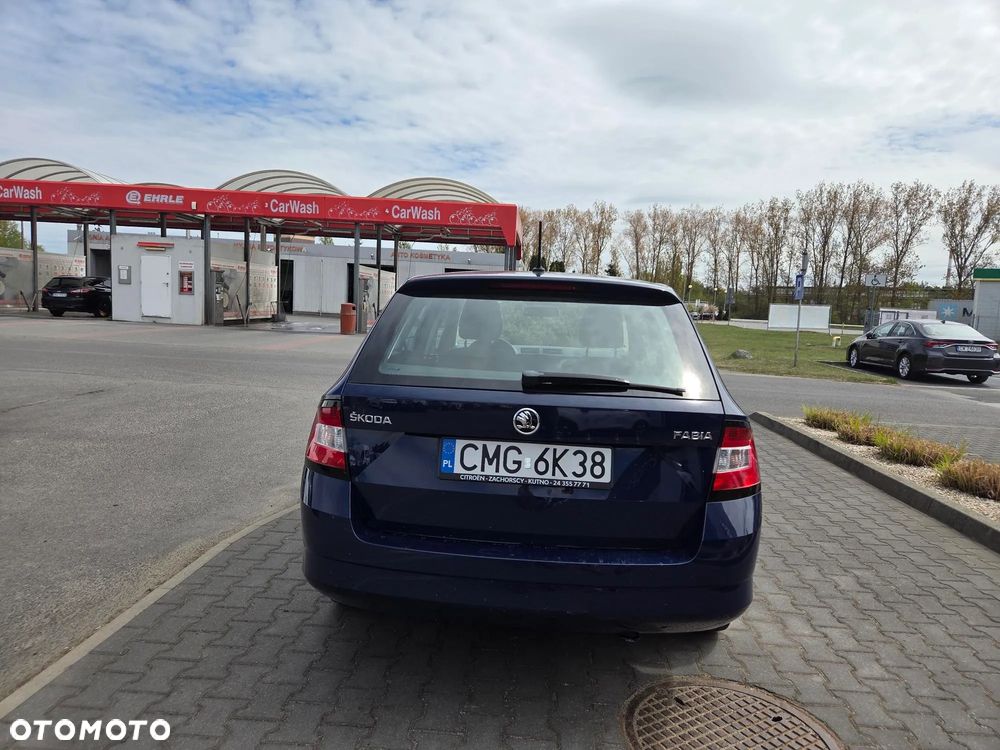Skoda Fabia 1.2 TSI Active - 5
