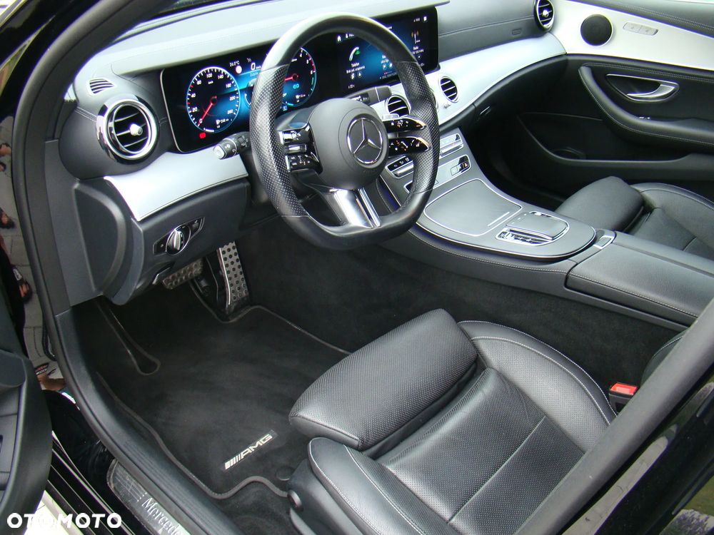 Mercedes-Benz Klasa E 300 de 4Matic 9G-TRONIC AMG Line - 25