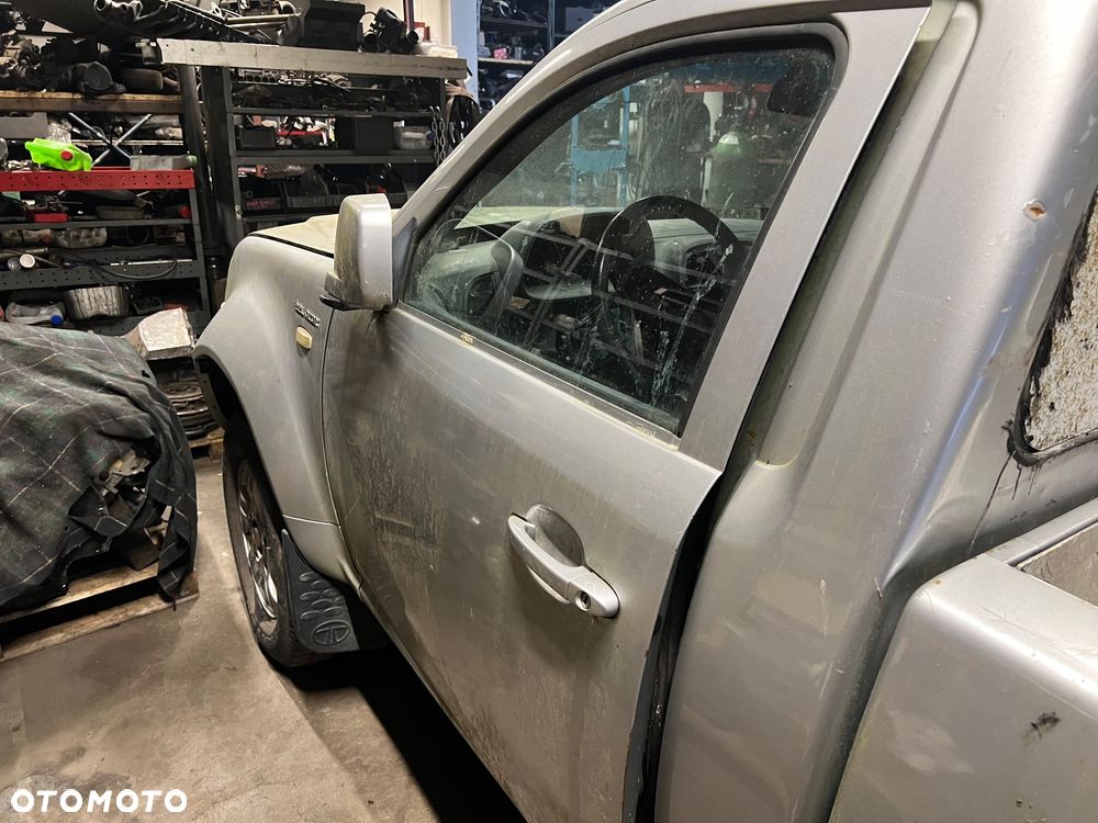 Karoseria tata xenon  2.2 dicor - 4