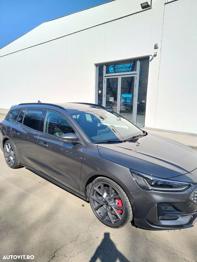 Ford Focus 2.3 Ecoboost 7DCT ST X - 38