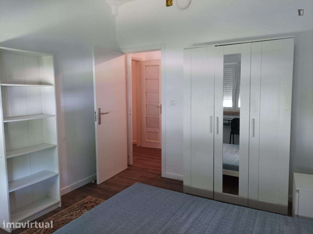 Quarto - localizado em Alvalade Lisbon - Grande imagem: 3/9