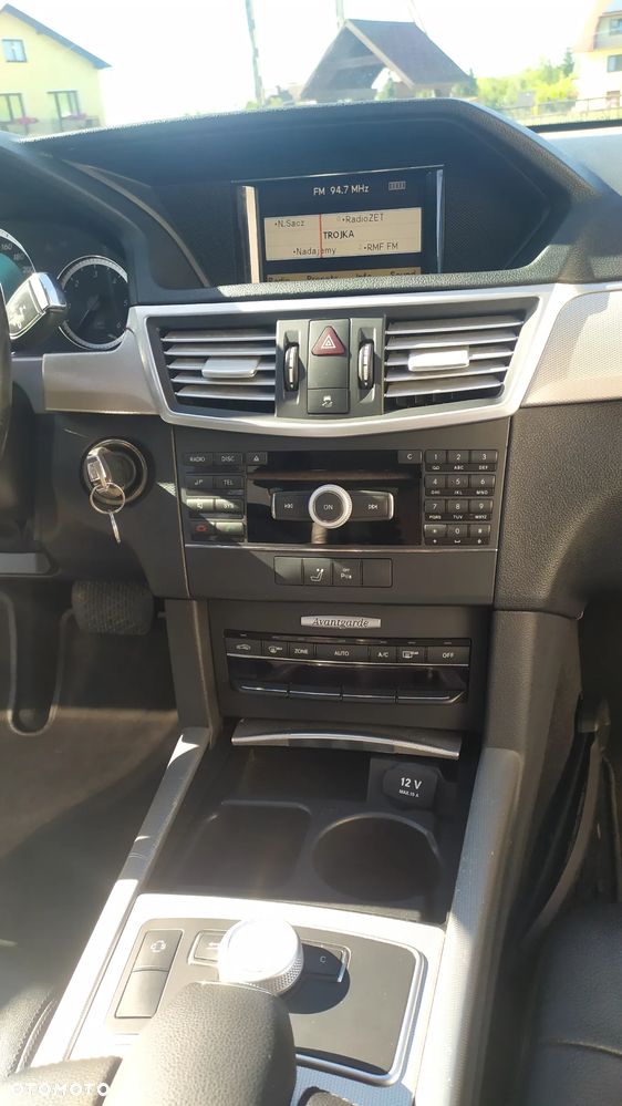 Mercedes-Benz Klasa E 350 CDI BlueEff - 18