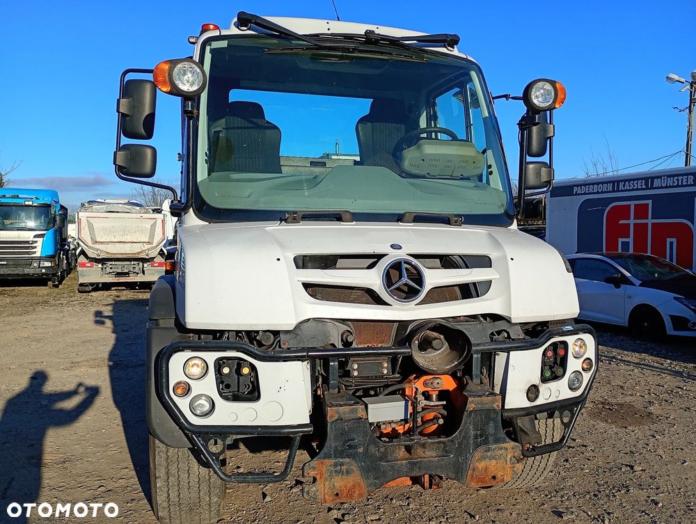 Unimog U527 4X4 530 - 3