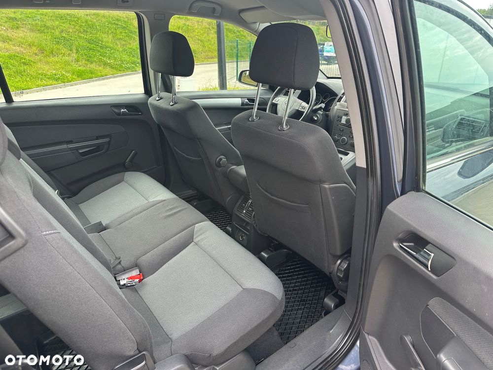 Opel Zafira 1.8 Enjoy - 11
