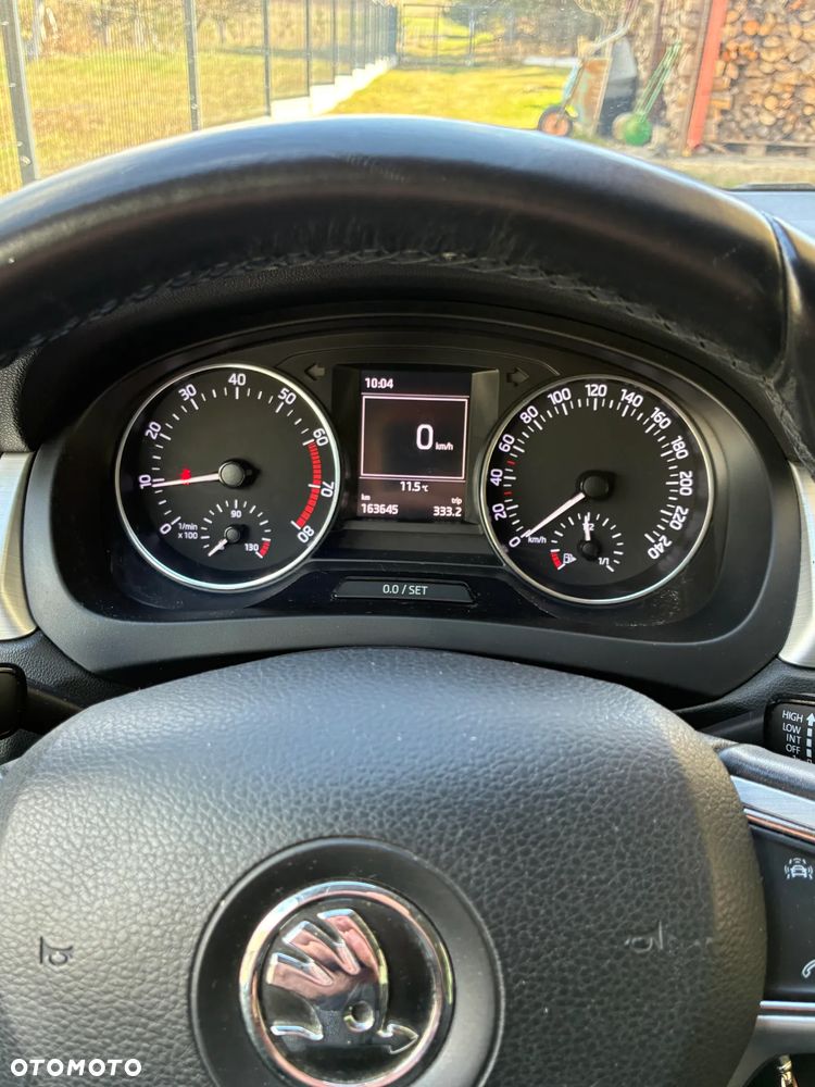 Skoda RAPID 1.2 TSI Ambition - 25