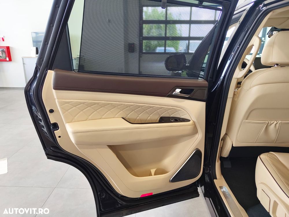 KGM Rexton - 23
