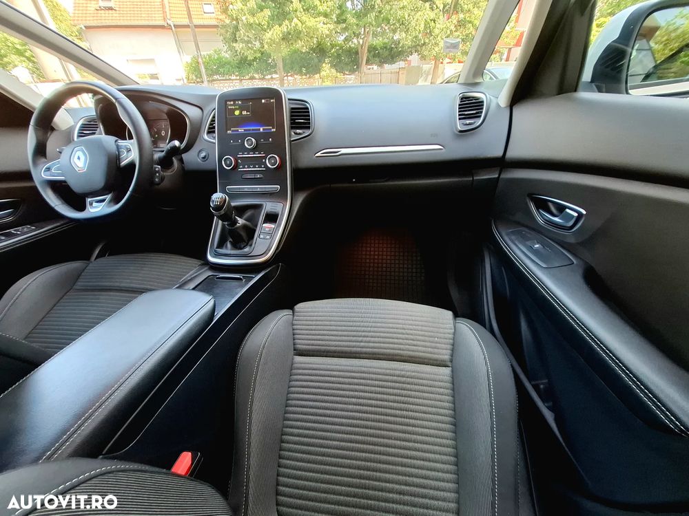 Renault Grand Scenic BLUE dCi 120 BUSINESS EDITION - 22