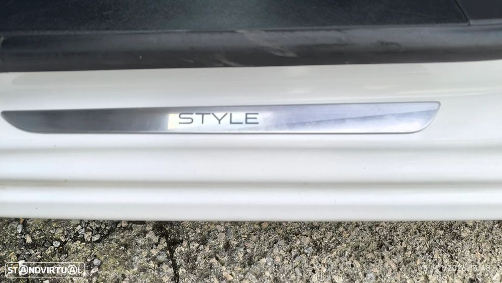 Peugeot 208 1.2 PureTech Style - 49