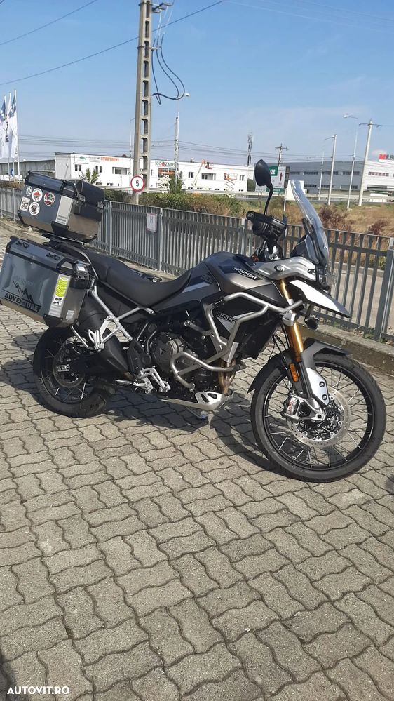 Triumph Tiger 900 - 7