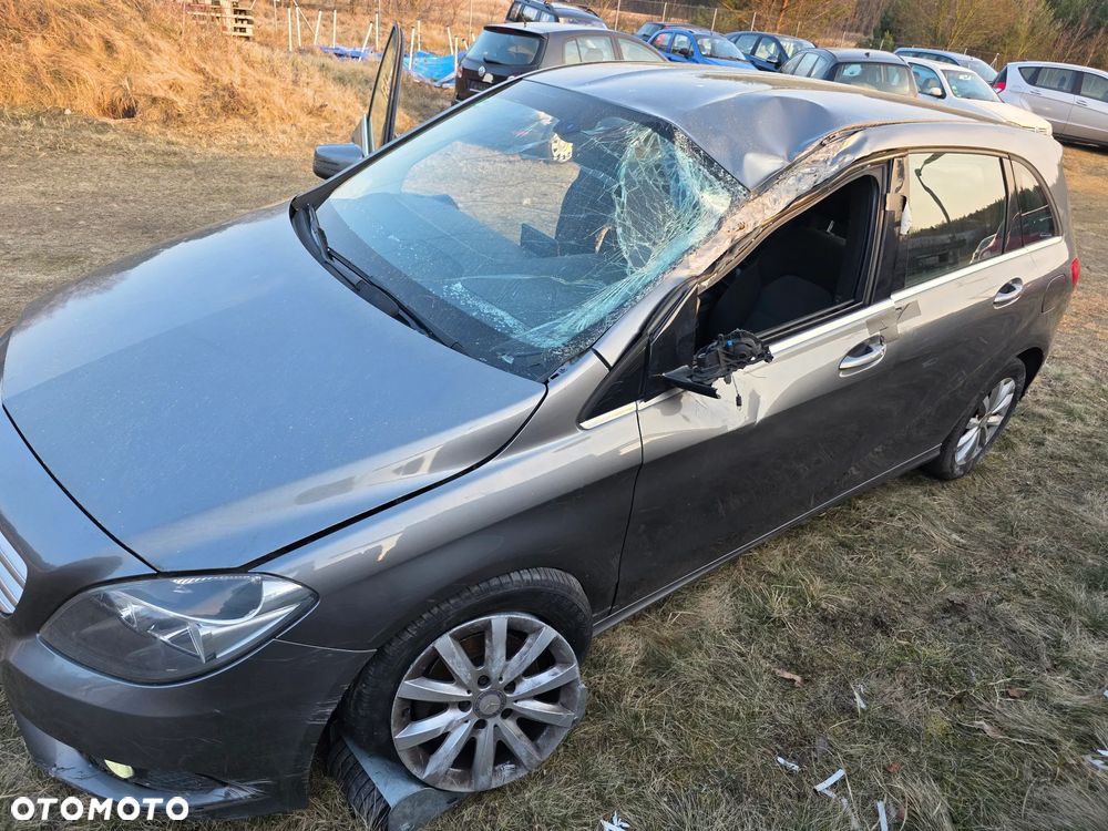 Mercedes-Benz Klasa B 180 CDI (BlueEFFICIENCY) - 3