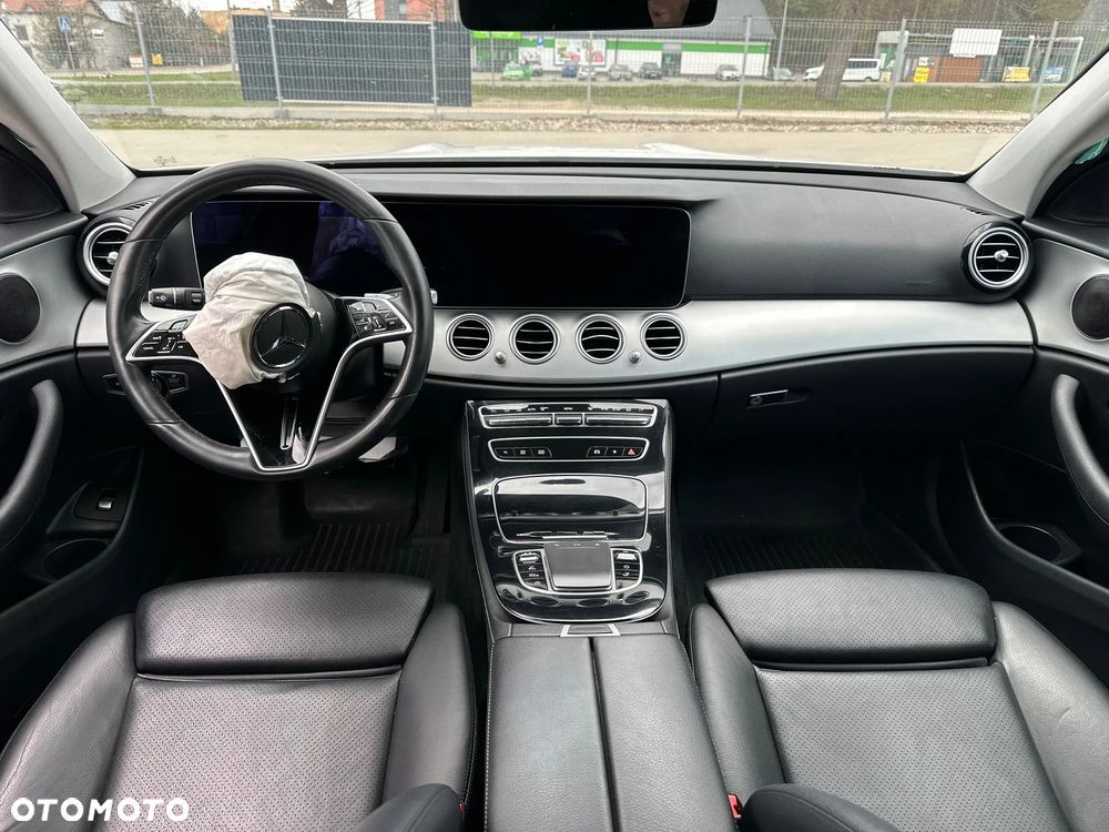 Mercedes-Benz Klasa E 220 d 4Matic 9G-TRONIC - 10
