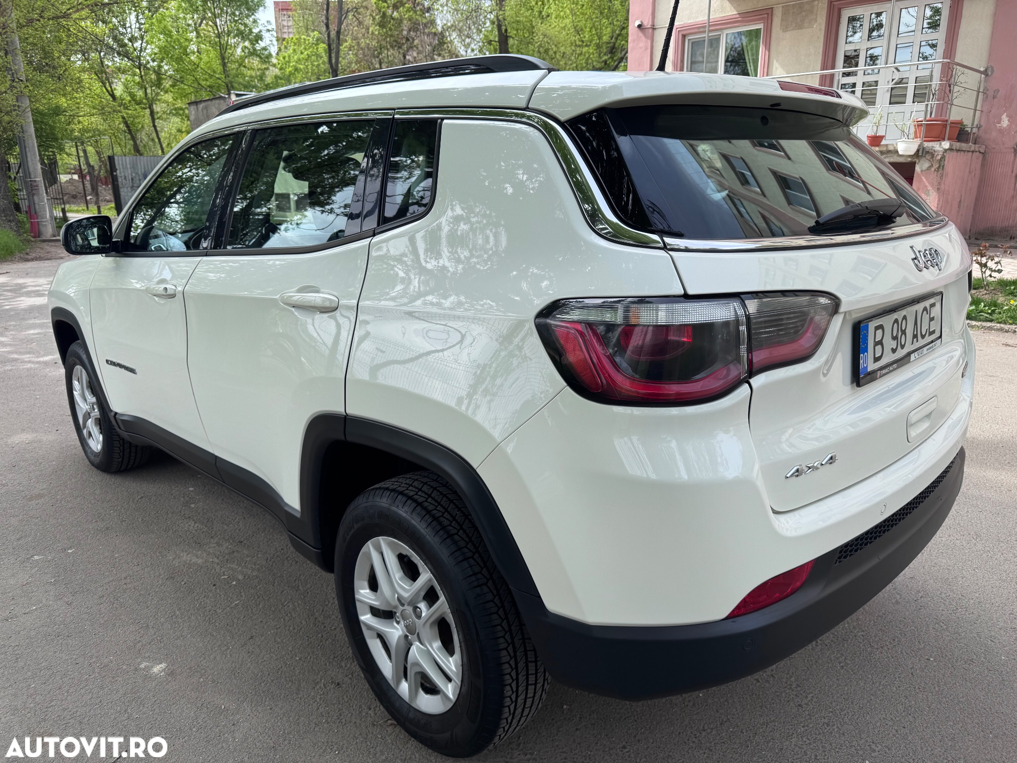 Jeep Compass 2.0 M-Jet 4x4 AT Longitude - 4