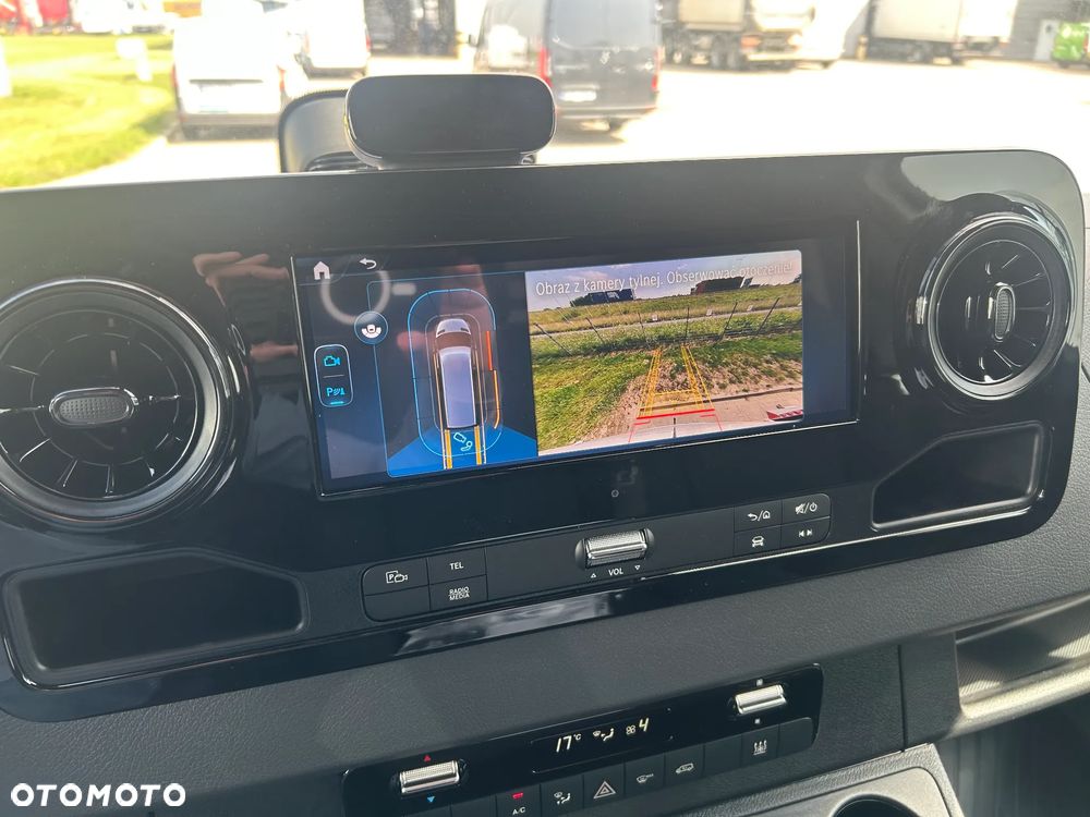 Mercedes-Benz Sprinter - 10