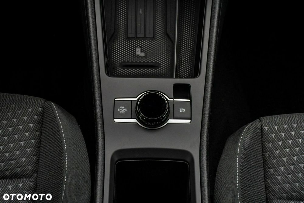 Volkswagen T-Roc - 26