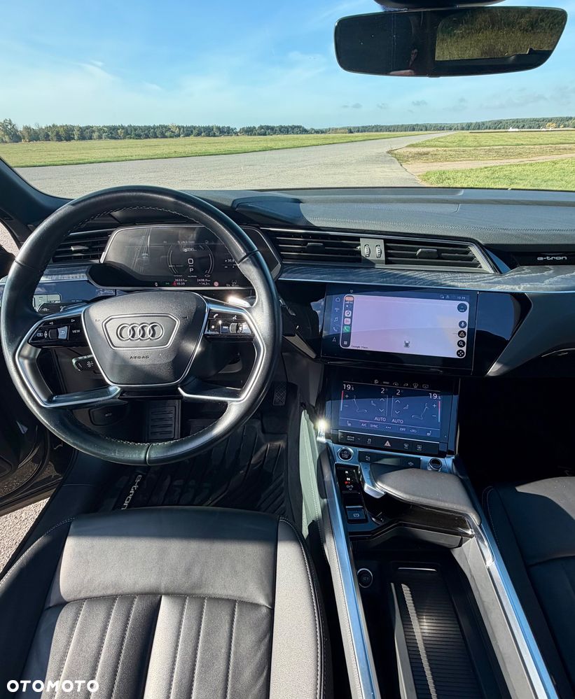 Audi Q8 e-tron 50 quattro S line - 19