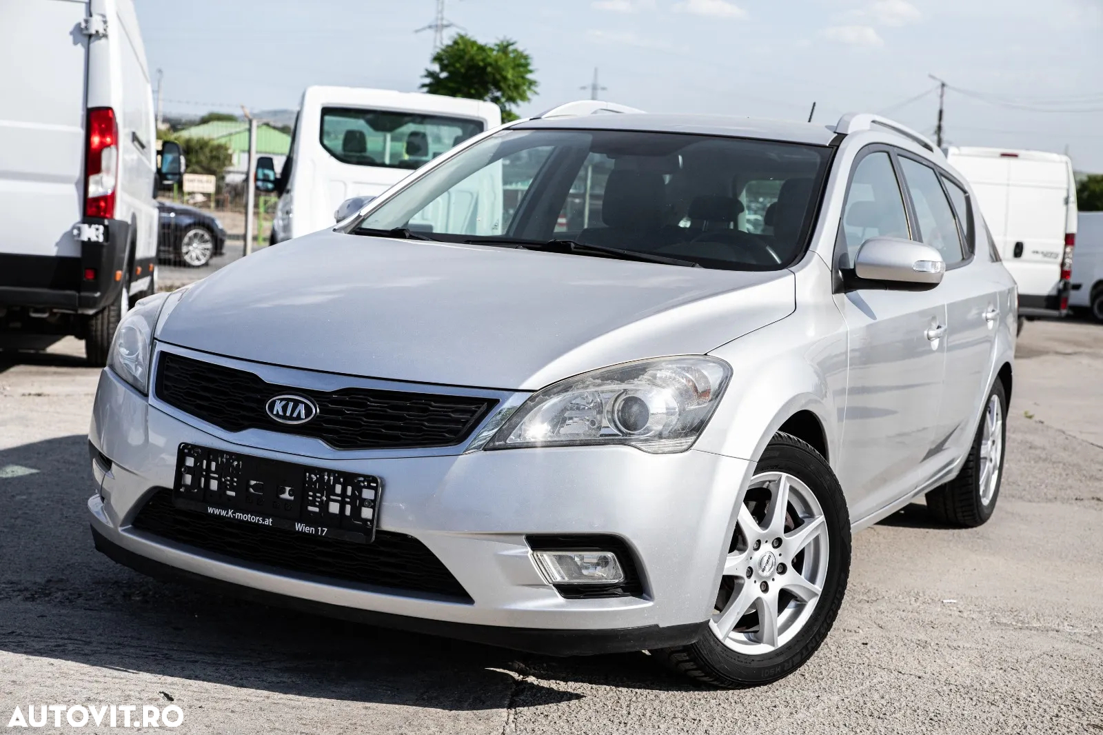 Kia Ceed 1.6 CRDi 115 Automatik Spirit - 3