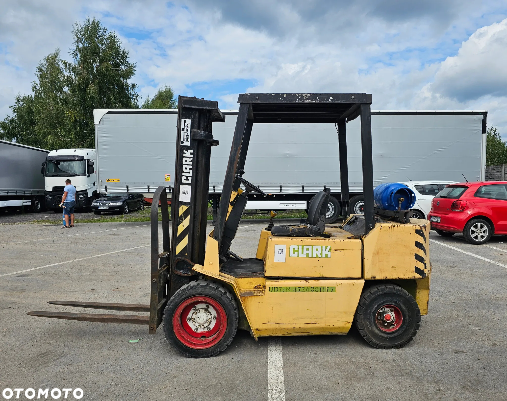 Clark GPM 30 / LPG / UDŻWIG 3000KG / MASZT 3.27M - 6