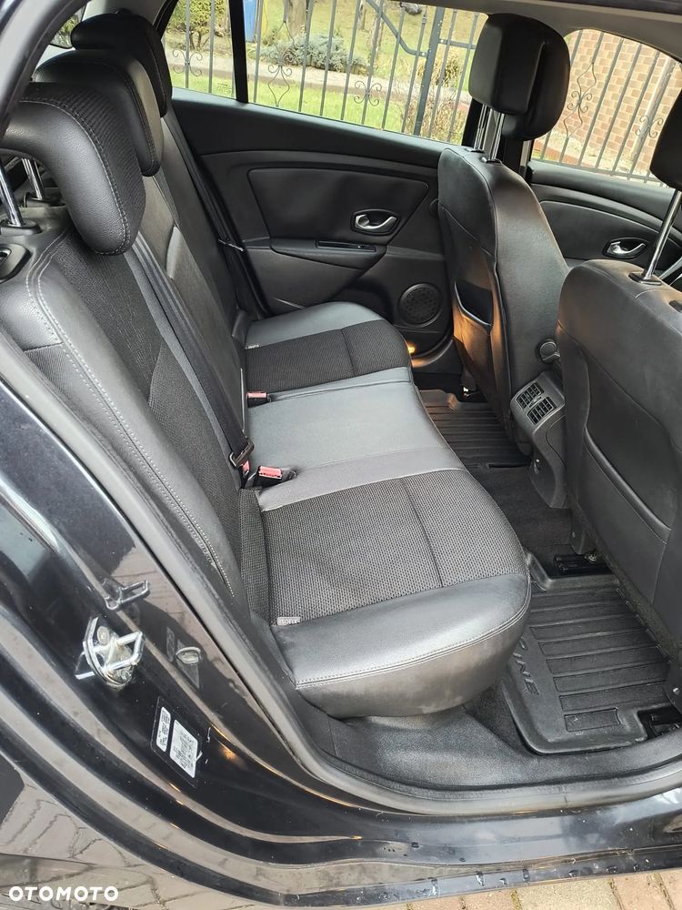 Renault Megane dCi 110 FAP Paris - 14