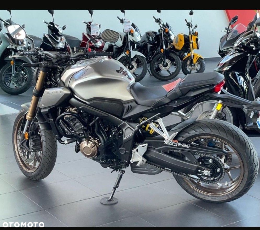 Honda CB - 24