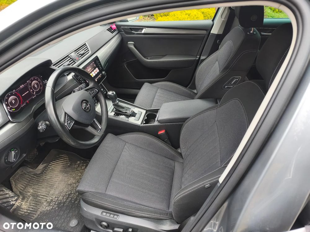 Skoda Superb 2.0 TDI SCR Style DSG - 6