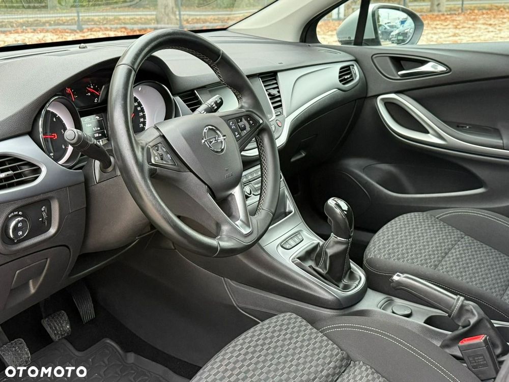 Opel Astra 1.6 CDTI Enjoy - 10