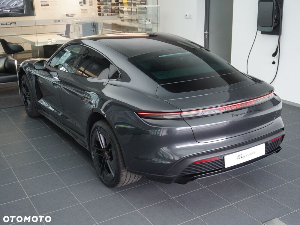Porsche Taycan 105kWh 4S Black Edition - 20