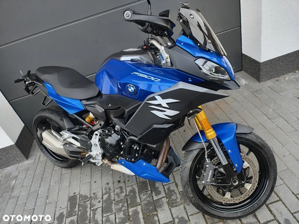 BMW F - 9
